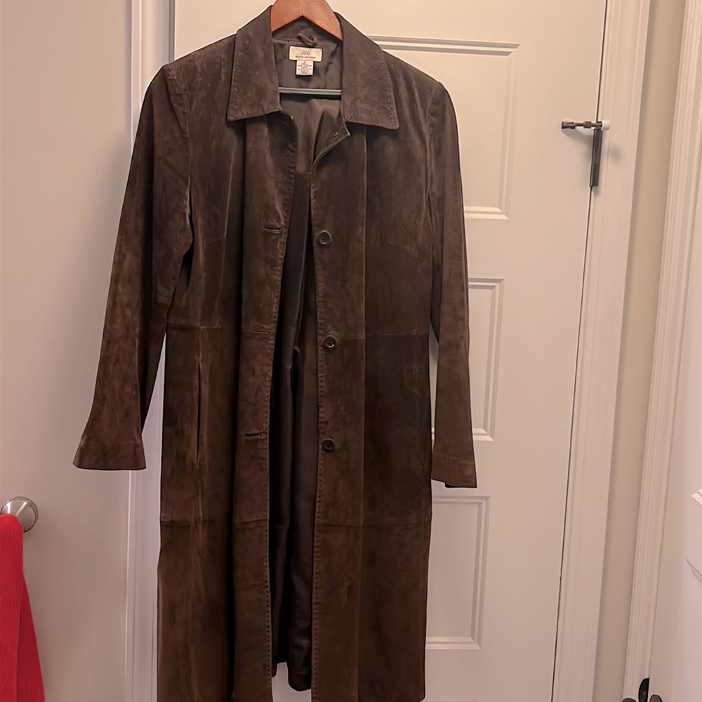 Brooks Brothers 346 women’s long brown suede coat.  Size medium.